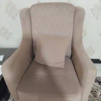 مبل ۷نفره شیک و سالم بسیار تمیز