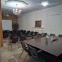 اجاره روزانه  سالن آموزشی ۵۰ متری در سعادت‌آباد|اجارهٔ کوتاه‌مدت دفتر کار و فضای آموزشی|اصفهان, سعادت‌آباد|دیوار