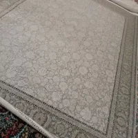 تعدادی فرش ۱۲ متری و ۹ متری ۱۲۰۰ شانه گل برجسته نو