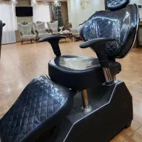 صندلی ارایشگاه تخت خواب شو کاملا سالم و نو|آرایشگاه و سالن‌های زیبایی|فومن, |دیوار