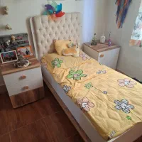 تخت و کمد ویترینی کودک نوجوان