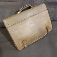 کیف تمام چرم درسا در حد نو