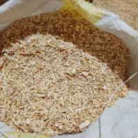 خاک اره و پوشال