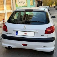 پژو ۲۰۶ تیپ۲ فول مدل۹۸ بسیار سالم و تمیز|خودرو سواری و وانت|شاهینشهر, فردوسی|دیوار