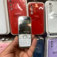 نوکیا E52