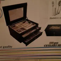 استند چوبی پایه دار