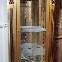 ویترین چوبی و شیشه ای