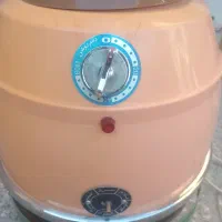 صندلی و سشوار