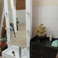 زیبایی|آرایشگاه و سالن‌های زیبایی|لولمان, |دیوار