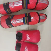 ساق بند و دستکش کاراته