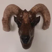 مجسمه|مجسمه، تندیس، ماکت|وحیدیه, |دیوار