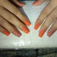 کاشت ناخن، پاکسازی صورت، میکرودرم با بهترین قیمت|خدمات آرایشگری و زیبایی|اسلام‌شهر, شهرک قائمیه|دیوار
