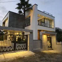 فروش ویلا لاکچری ۲۸۵ متر زمین ۲۸۰ متر بنا