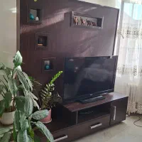 میز تلویزیون با جا دکوری ام دی اف و روکش پی‌وی‌سی