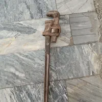 آچار شلاقی یا لوله گیر