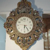 ساعت دیواری آرام گرد