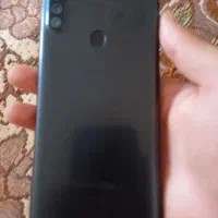 گوشی سامسونگ A11. خیلی تمیز بدون خط و خش.