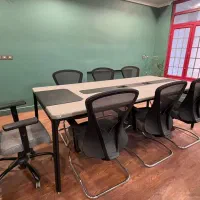 میز مدیریت و کارشناسی به همراه میز جلسات