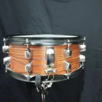 سایدرام و اسنر مپکس|درام و پرکاشن|قم, قلعه عموحسین|دیوار