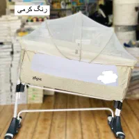 تخت و‌گهواره کنار مادر زویه