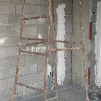 چهارپایه فلزی|مصالح و تجهیزات ساختمان|کلاچای, |دیوار