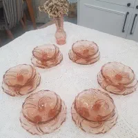 سرویسِ کریستال صورتی عتیقه و اصلِ چکسلواکیِ سابق|ظروف سرو و پذیرایی|تهران, نیروی هوایی (پیروزی)|دیوار
