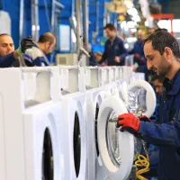 استخدام مونتاژ کار اقا