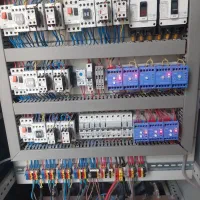 برق صنعتی و مونتاژ و عیب یابی تابلو برق