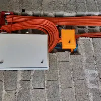 جذب نیروی فنی برقکار