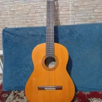 گیتار یاماها c70