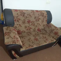 مبل تهران 7نفره پارگی کمی دارد بدون عسلی