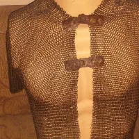 مانکن با کلاه خود وزره قدیمی