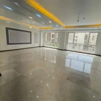 ۱۰۰متری_فول امکانات_غرق نور_دکتر هوشیاربدونه مشابه