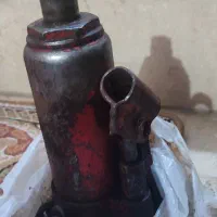 جک 5 تن سالم سالم|قطعات یدکی و لوازم جانبی|کاشان, کارگر|دیوار