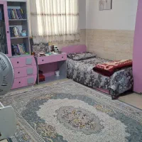 تخت نوجوان