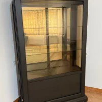بوفه ویترین دار دارای چوب خیلی خوب