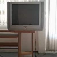 یکدستگاه  تلویز یون ساموسونگ ۲۱ اینچ  نقره ای