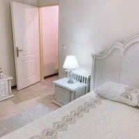 تخت و خواب و میز نهار خوری