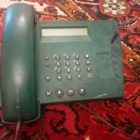 تلفن رو میزی