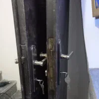 درب اتاق خواب ،آیفون|مصالح و تجهیزات ساختمان|آبدانان, |دیوار