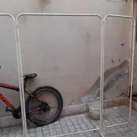 یک عدد پاراوان