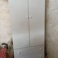 کمد دیواری کاملا سالم در حد نو
