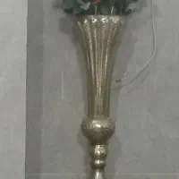 گلدان طلایی