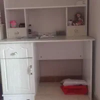 میز کامپیوتر سفید
