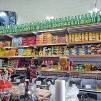 شاگرد و فروشنده سوپرمارکت