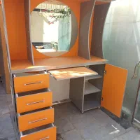 صندلی و میزآینه دار و کشودار|صندلی و نیمکت|اصفهان, مسجد مصلی|دیوار