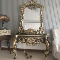 آیینه و کنسول