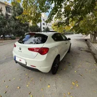 الفارمئو جولیتا 2016|خودرو سواری و وانت|شیراز, معالی‌آباد|دیوار