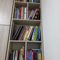 فروش حدود ۷۰ عنوان کتاب