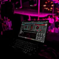 دیجی نوازنده ضرب و تمپو موزیک dj